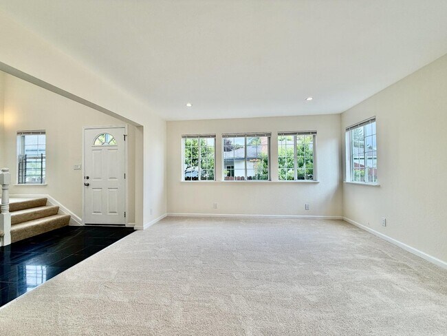 Photo - 712 Prospect Row