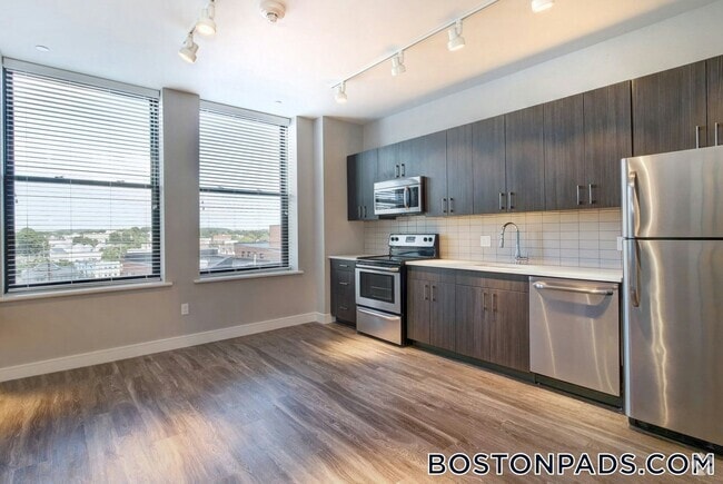 Building Photo - 23 Central Ave Rental