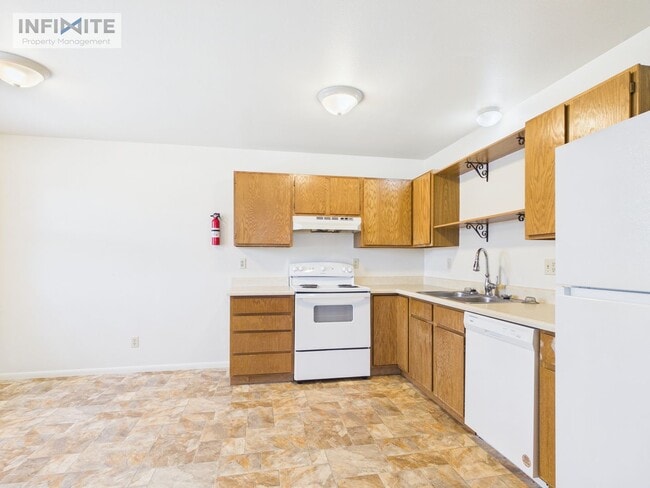 Photo - 3 Bedroom off East Valley Center!