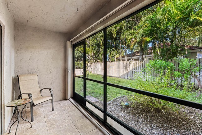 1611 Cabot Ln Unit 3