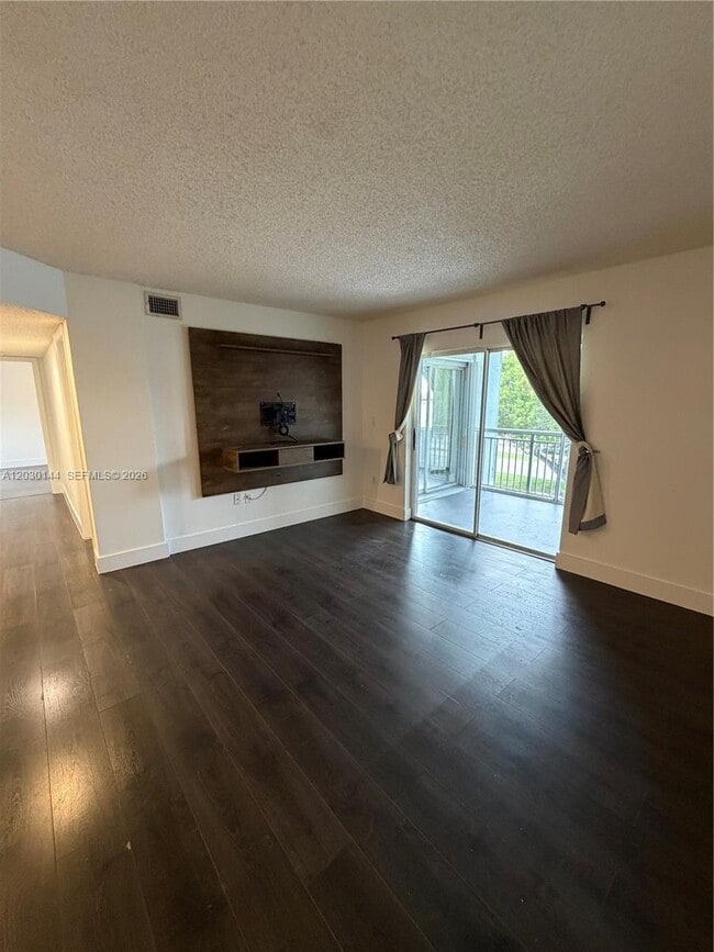 Photo - 8540 SW 212th St Unit 303