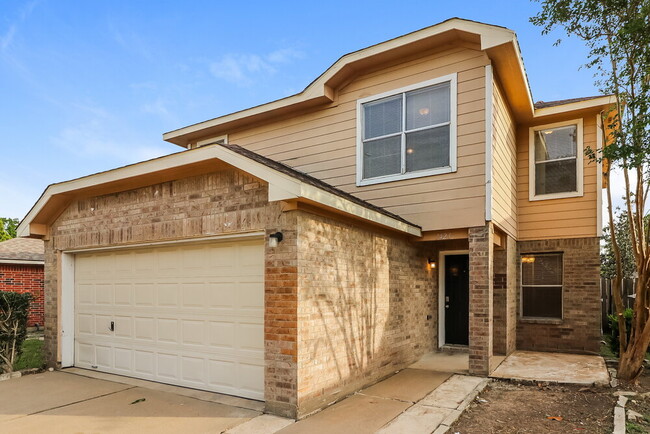 Photo - 7423 Village Lake Dr