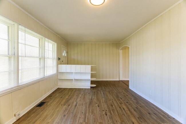 Charming and newly updated 3BR 1 Bath home in the heart of Center Point!