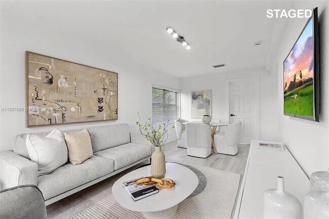 Photo - 8501 NW 31st Ave Unidad 1