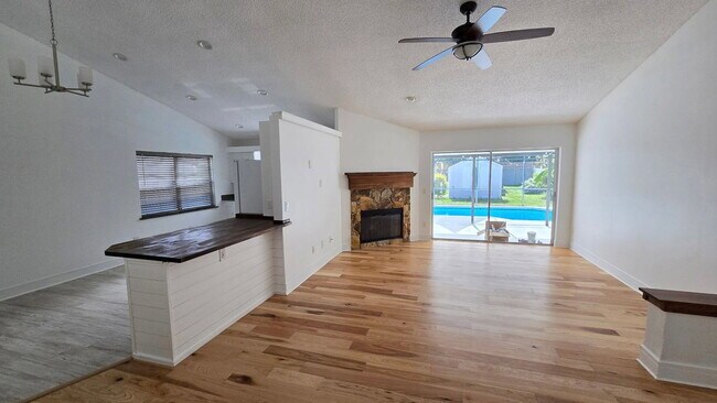211 N Cervidae Dr