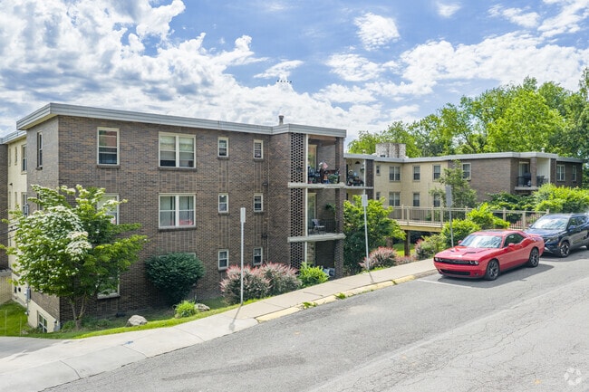 4001 Greenridge Rd