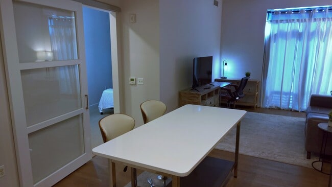 Photo - 525 Water St SW Unidad 321