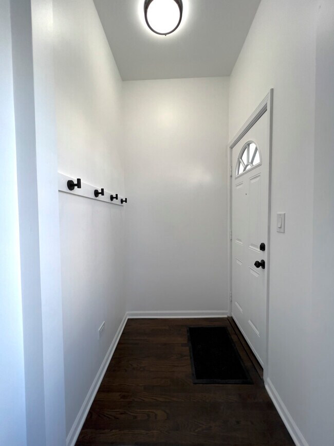 Photo - 4734 S Paulina St