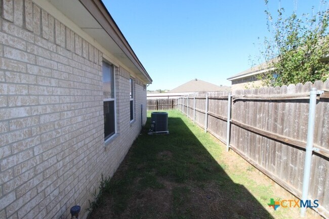 Building Photo - 1411 Powder River Dr Rental