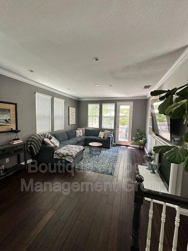 Building Photo - 27 Rinehart Rd Rental