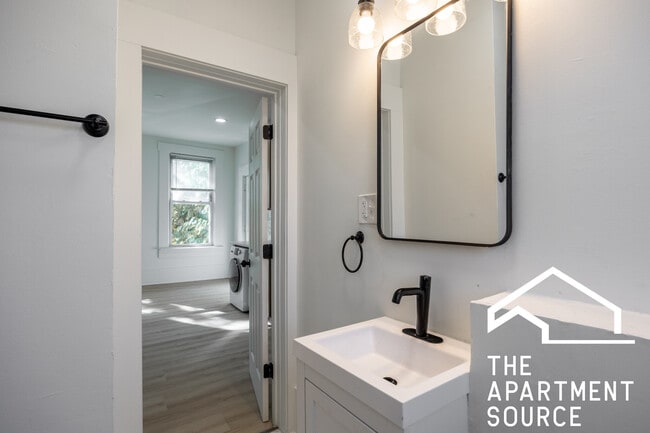 Photo - 2301 N Leavitt St Unit CH2R