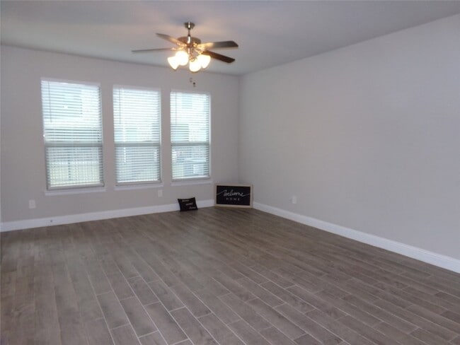 Photo - 1748 Redding St