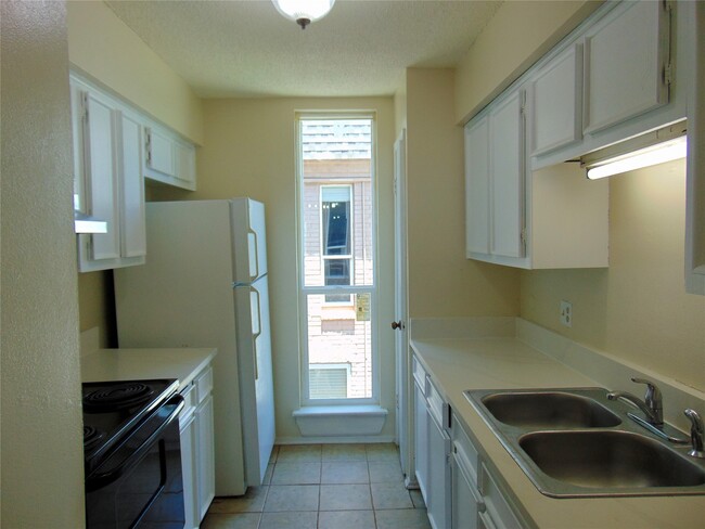 Photo - 215 Postoffice St Unit 802