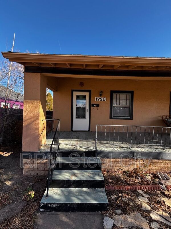 Building Photo - 1728 Carteret Ave