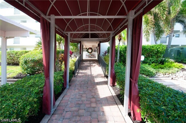 Photo - 29 High Point Cir E Unit 106