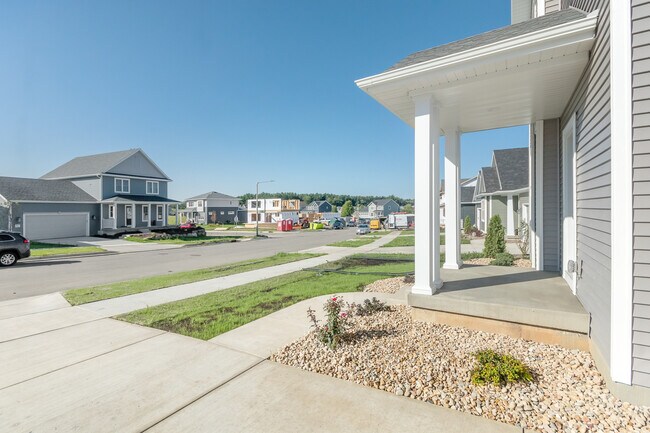 Photo - 948 Westminster Way