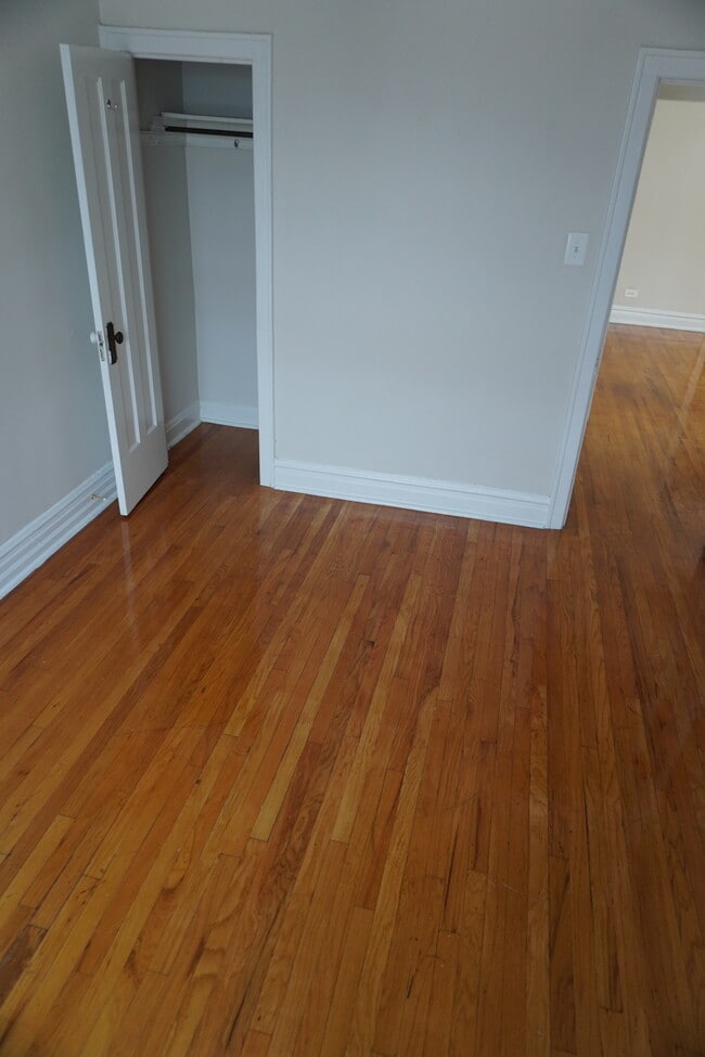 Photo - 6318-24 W Cermak Rd Unit 2139-1