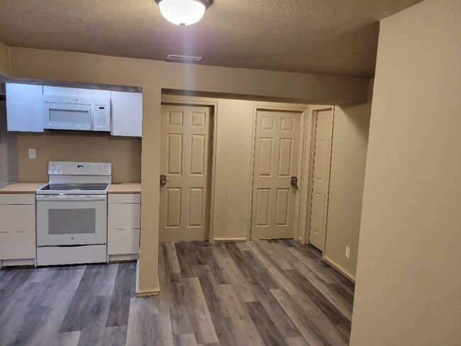 Photo - 6951 Otter Creek Dr Unit 003