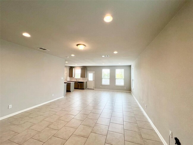 Photo - 227 Kellys Heroes Wy