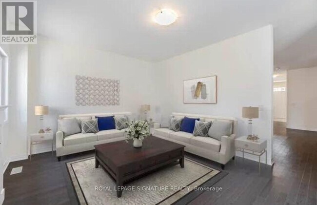 Photo - 429 Adelaide St