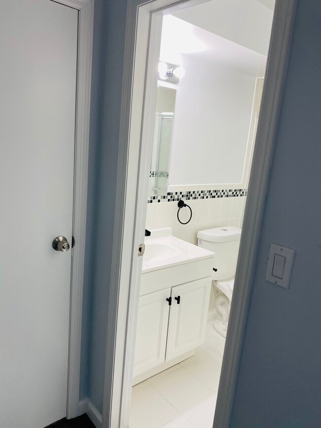 Photo - 9249 Kennedy Blvd Unit 106