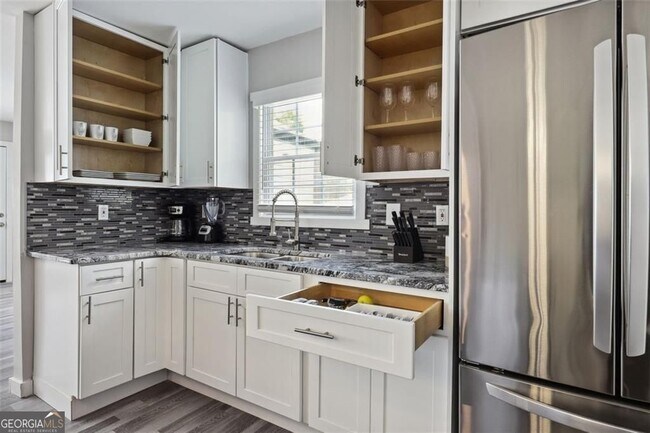 Photo - 1561 Pontiac Pl SE