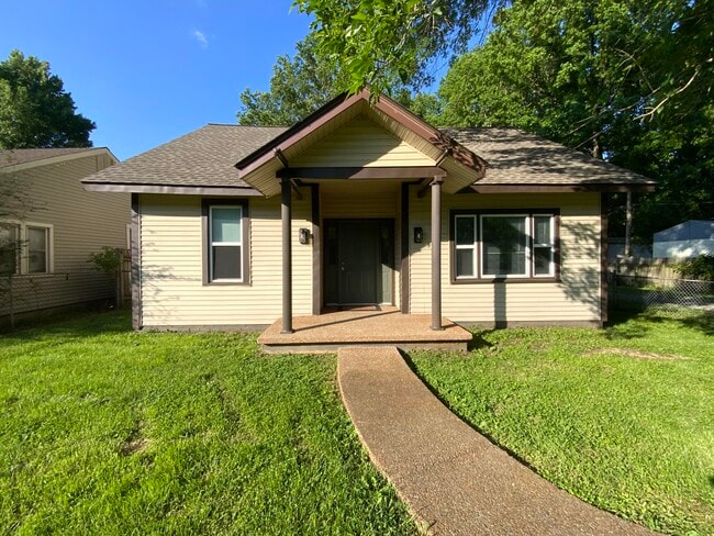 3606 Benton Rd
