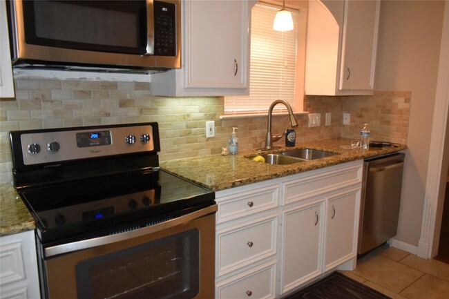 Photo - 10519 N Newpark Dr