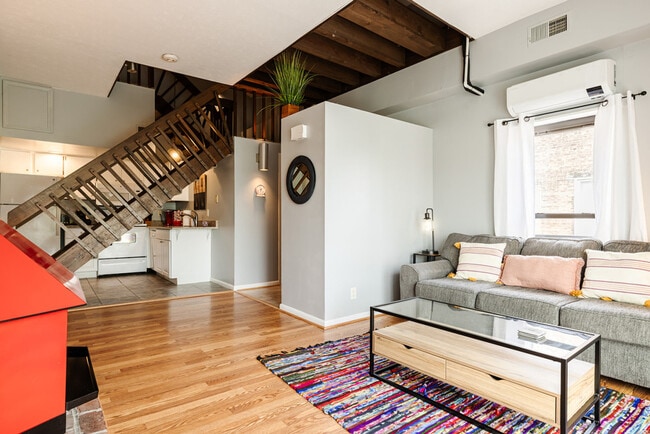 Photo - 962 Pavilion St Unit ID1056059P