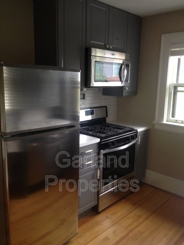 Photo - 356 Walnut Ave SW