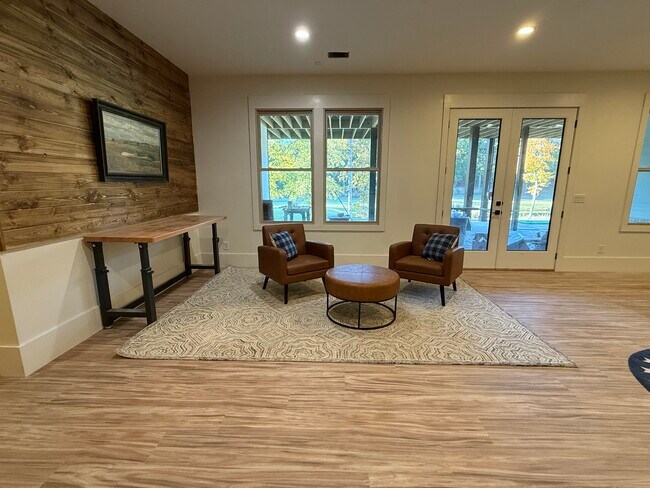 Photo - 1031 Pinehurst Dr