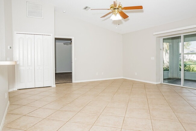 Photo - 3781 Beeber St
