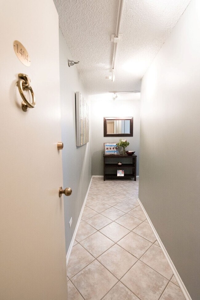 Photo - 70 W Huron St Unit 1404