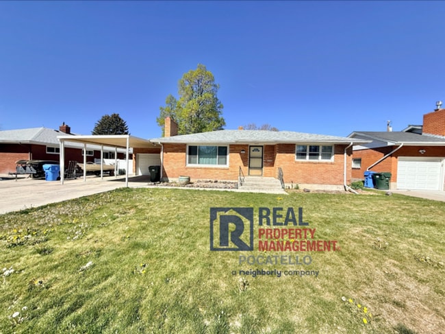 Photo - 3 bed 2 bath house - 1 car garage - PET FRIENDLY