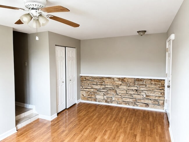 Photo - 9307 W Irving Park Rd