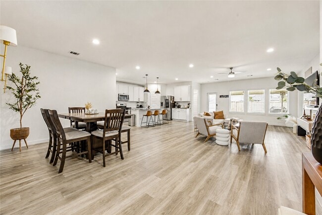 Photo - 3238 Derry Hill Dr