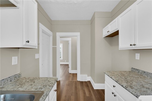 Building Photo - 9409 Denison Ave Unit 3/DN