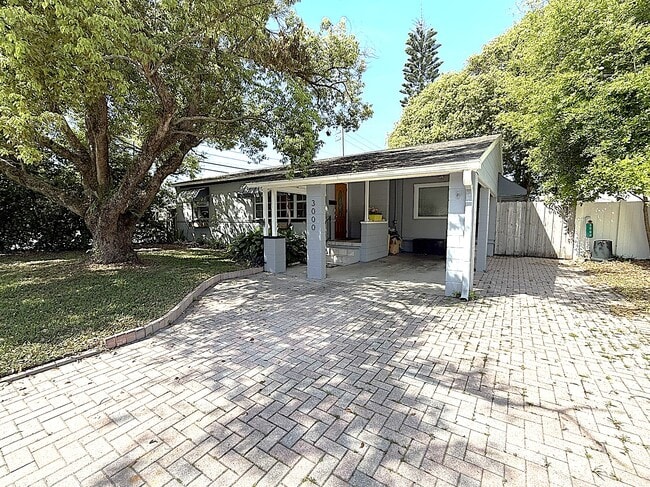 Photo - 3000 Knollwood Cir