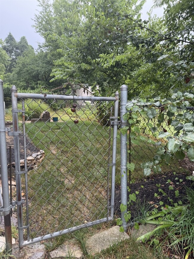 Photo - 1972 Pomme Rd