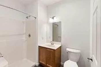 Building Photo - 50R Maplewood Ave Unit 212