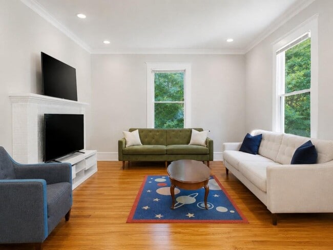 Photo - 515 Calhoun St NW