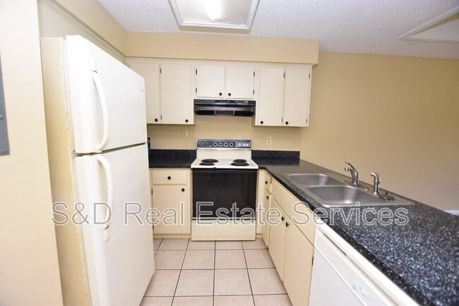 Photo - 6079 Topher Trail