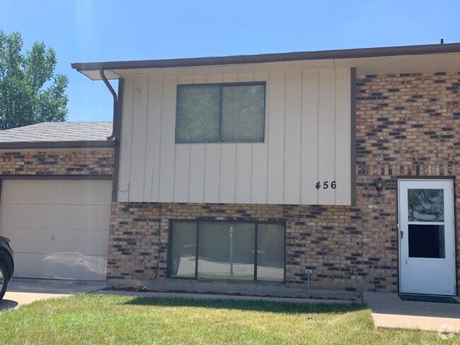 Building Photo - 456 Mulberry Dr Rental