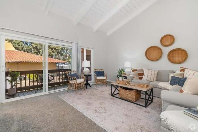 Building Photo - 17131 W Bernardo Dr Unit 208 Rental
