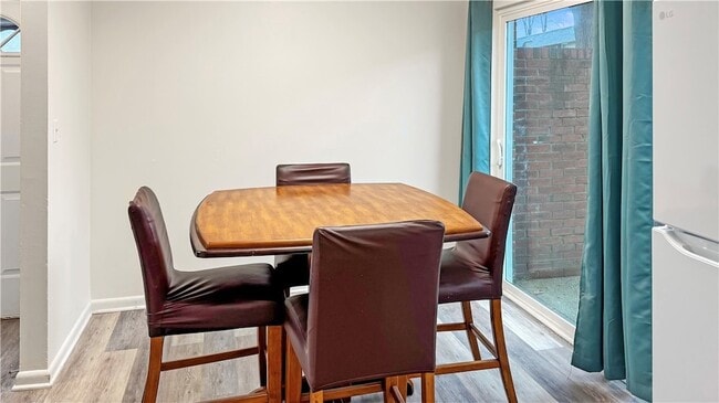 Photo - 314 College Park Dr