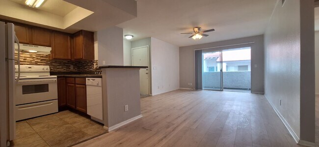 Photo - 1455 E Katie Ave