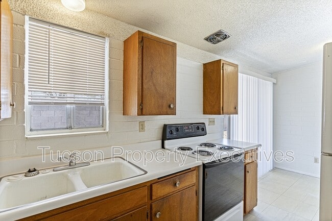 Photo - 4246 E Pima St