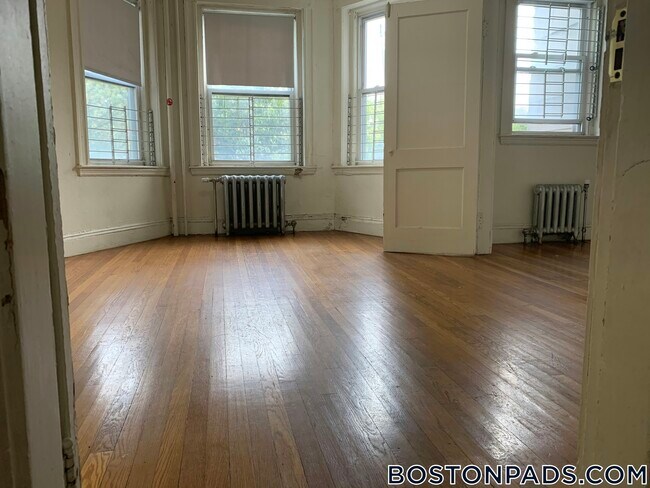 Photo - 1171 Boylston St Unit 7