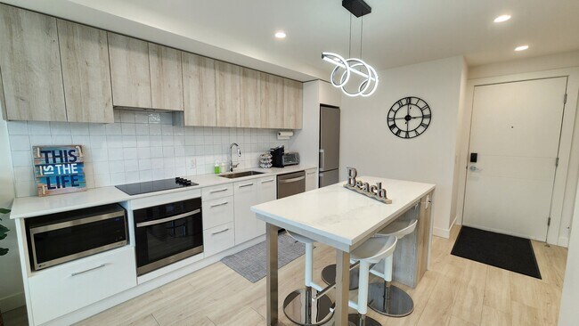 3699 Capozzi Rd Unit 307