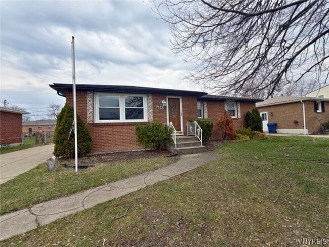 4849 N Bailey Ave